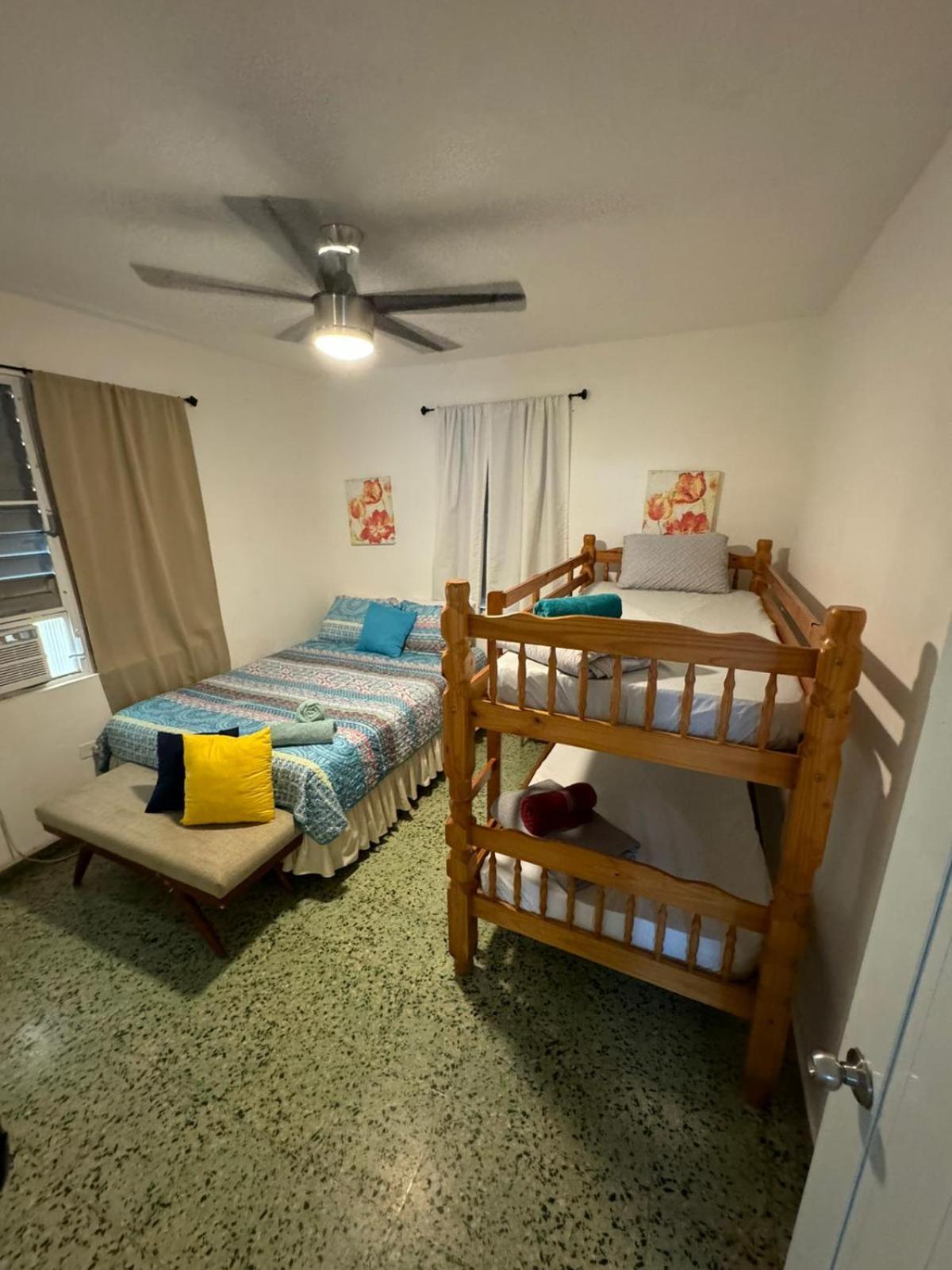 1A - Large Beach House Near Crash Boat Beach 阿瓜迪亚 外观 照片